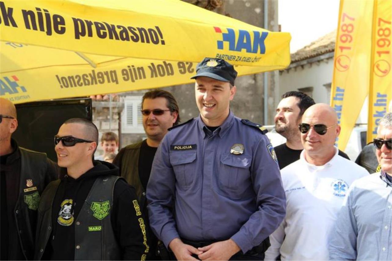 Pile policija 0