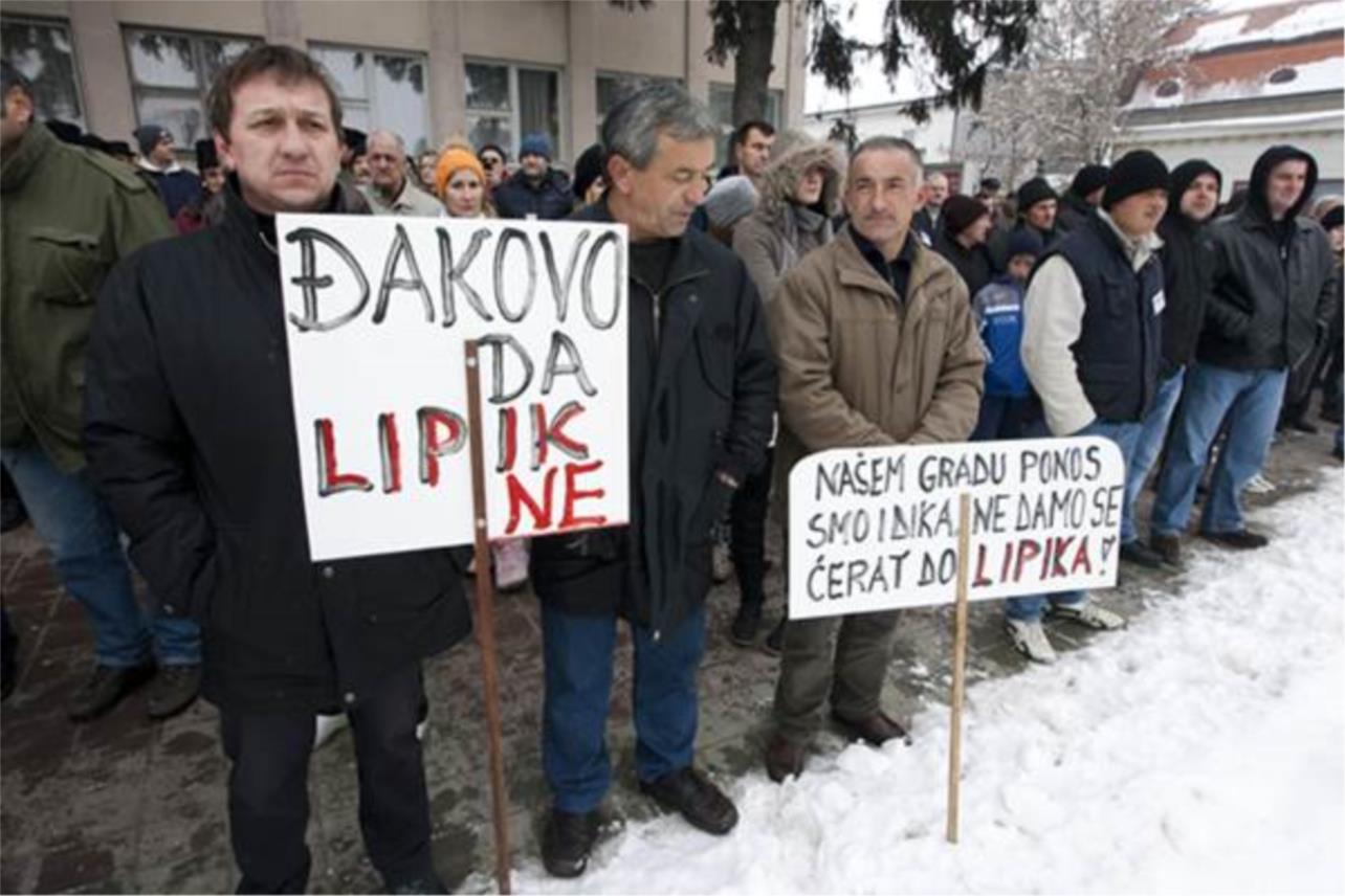 prosvjed_djakovo5-270211_vlado_kos.jpg