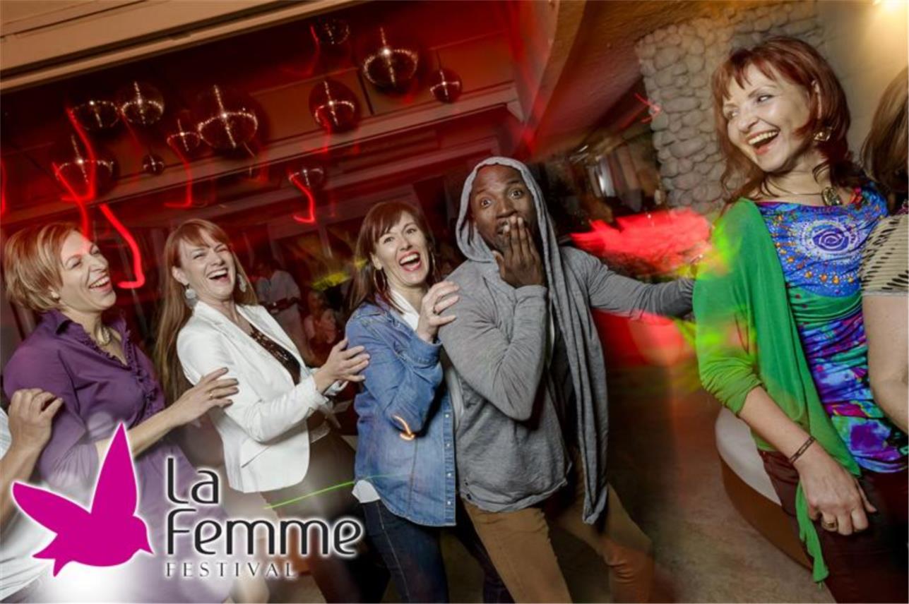 La Femme  0