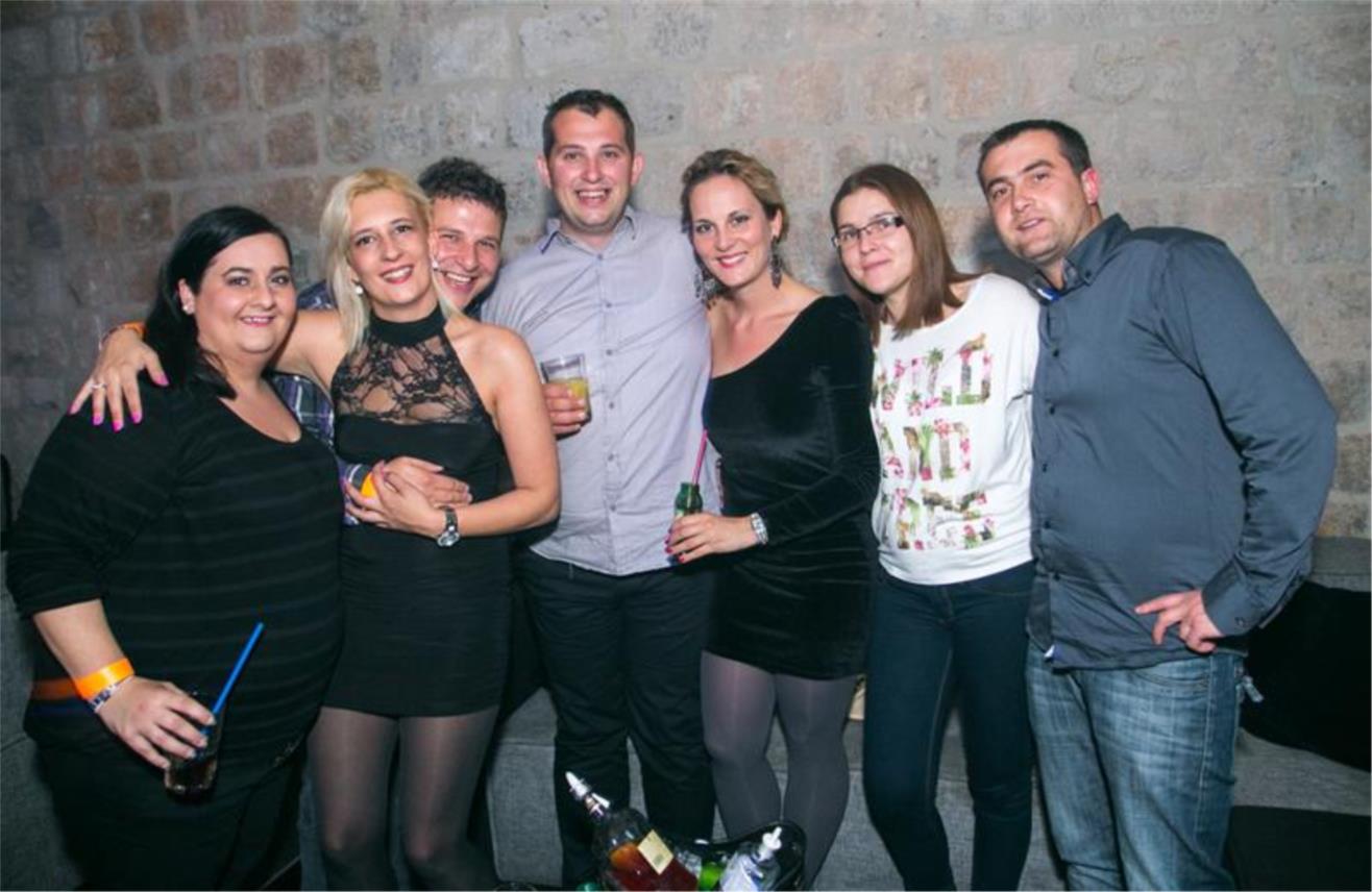 Dražen Zečić  0