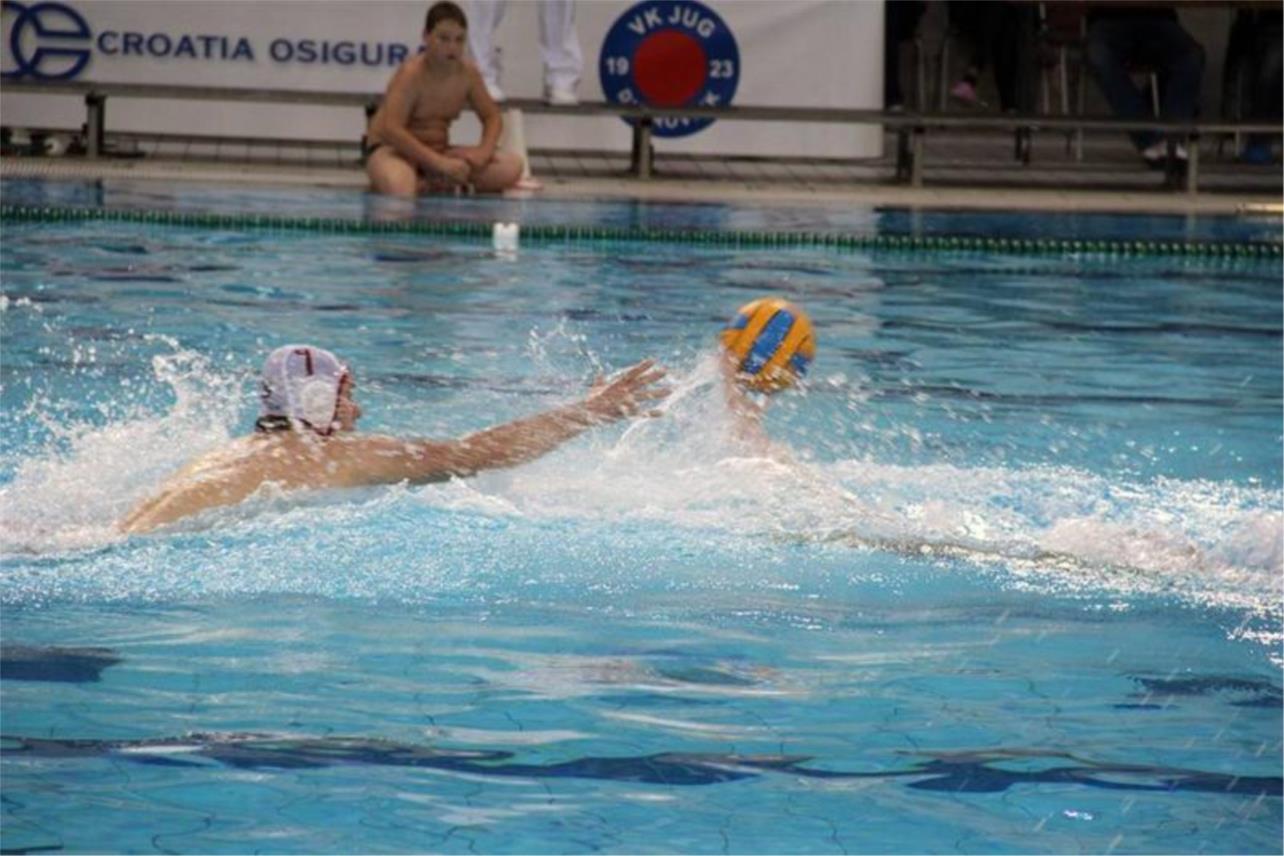 Jug-Mladost  0