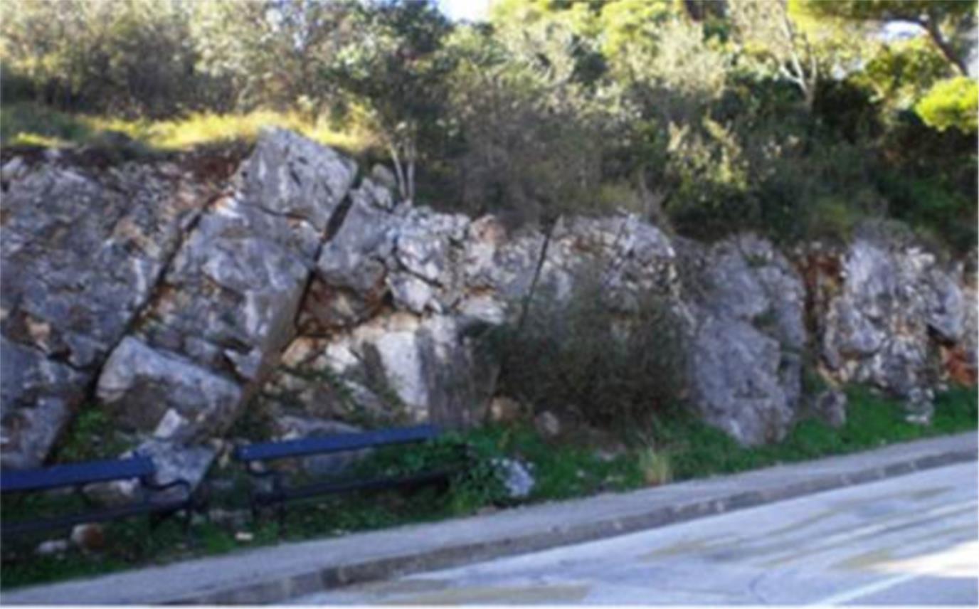 dubrovnik_piramide_blokovi_ukoso.jpg