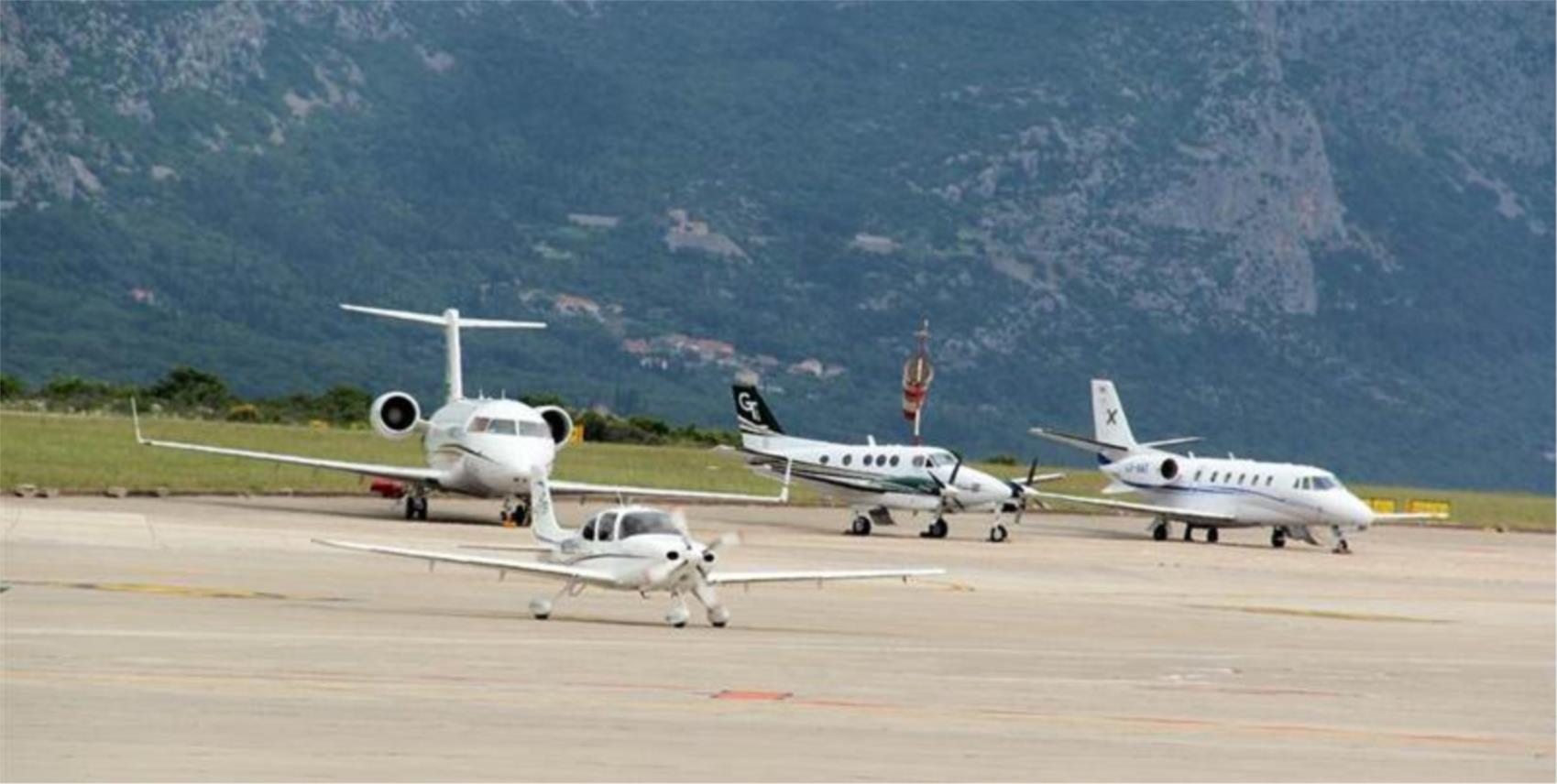 Zrakoplovi-Zračna luka Dubrovnik  0