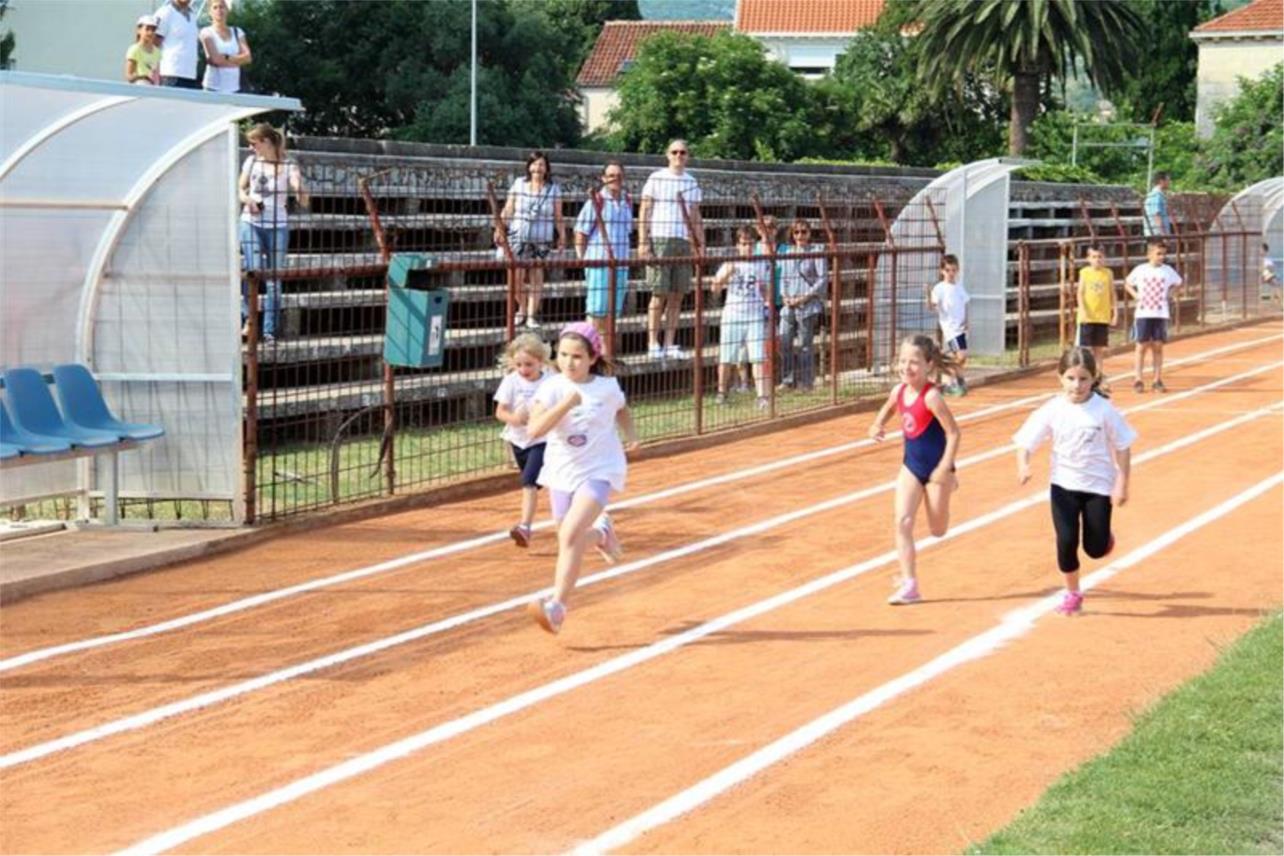 Atletika Dubrovnik  0