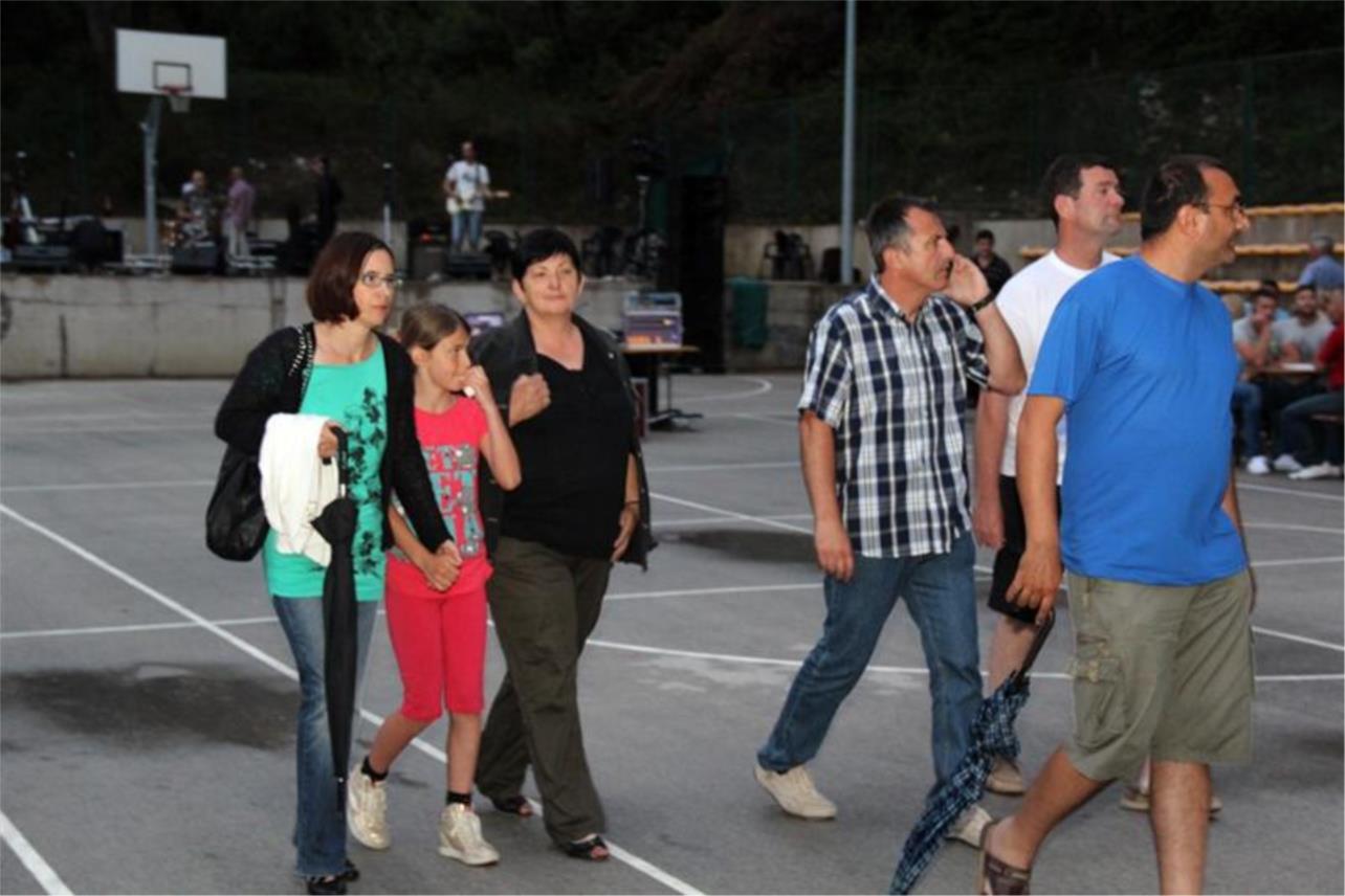 HDZ Slano  0