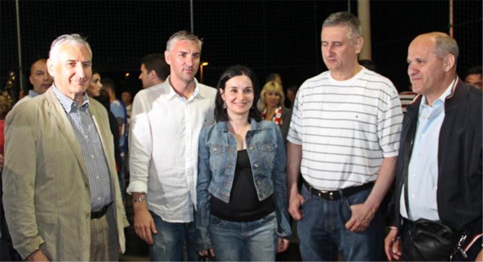 HDZ Slano  0