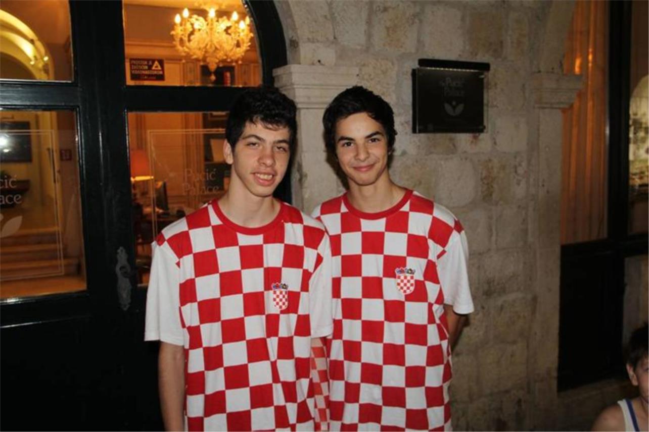 Navijaci 0