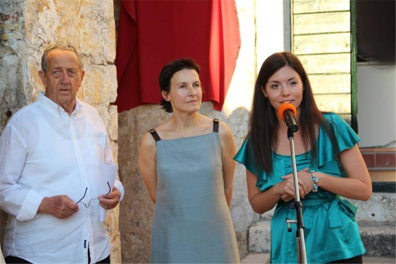 Pulitika_spomen ploca 0