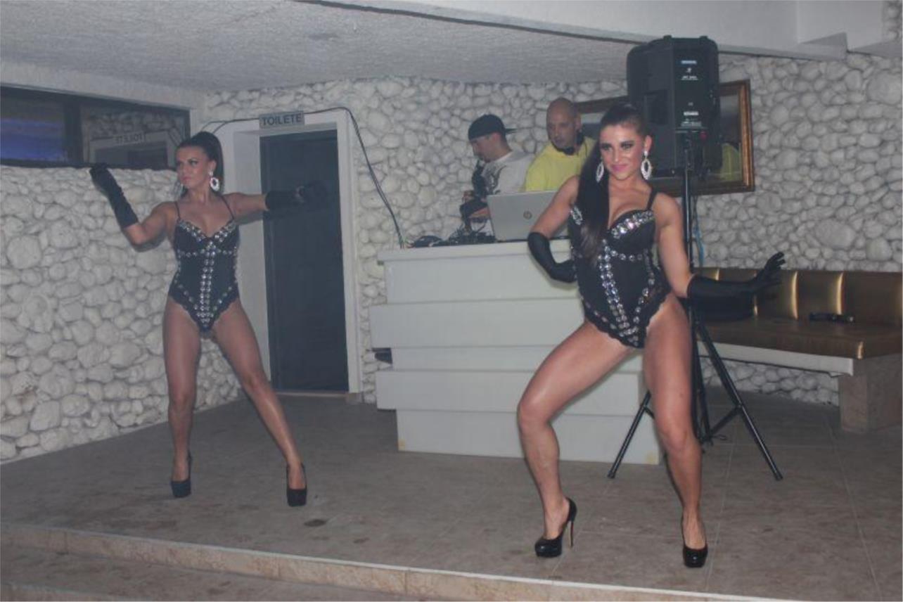 East West i Playboy party 0