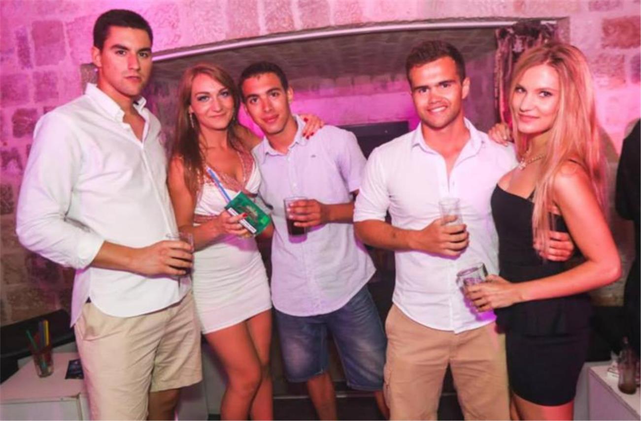 La Fiesta 0