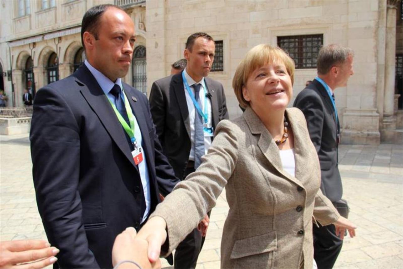 Angela Merkel 0