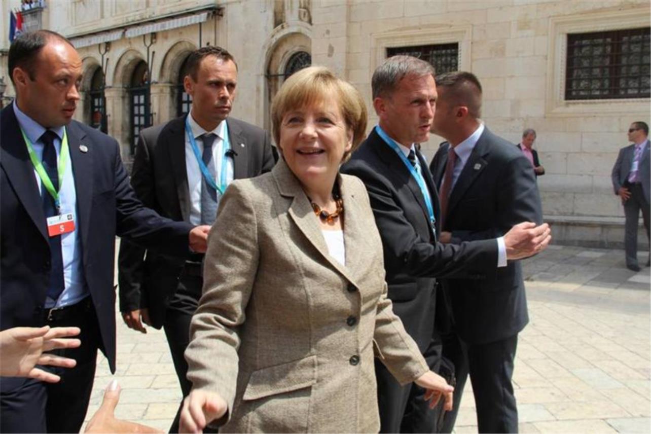 Angela Merkel 0