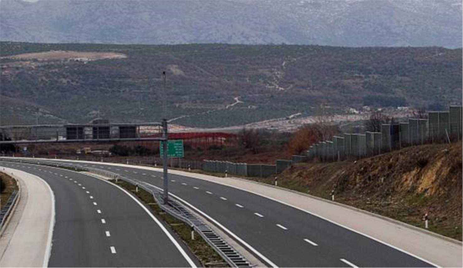 bura_zatvorena_cesta.jpg