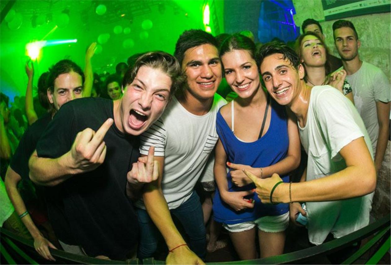 La Fiesta 0
