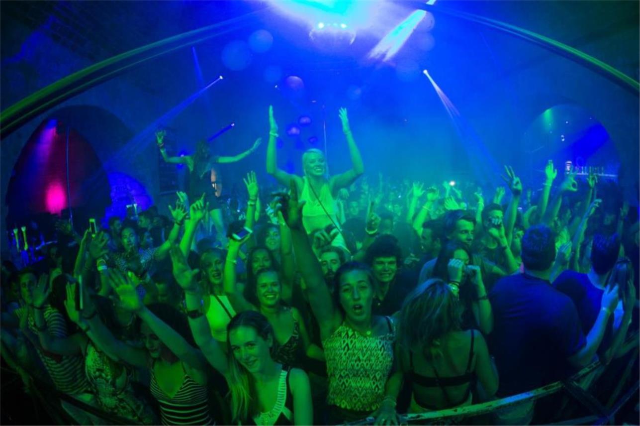 Glow in the dark  0
