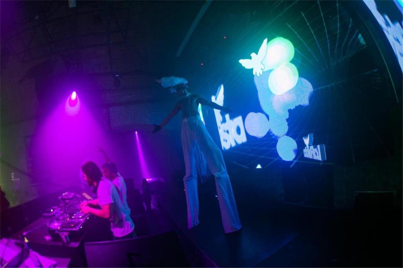 Glow in the dark  0