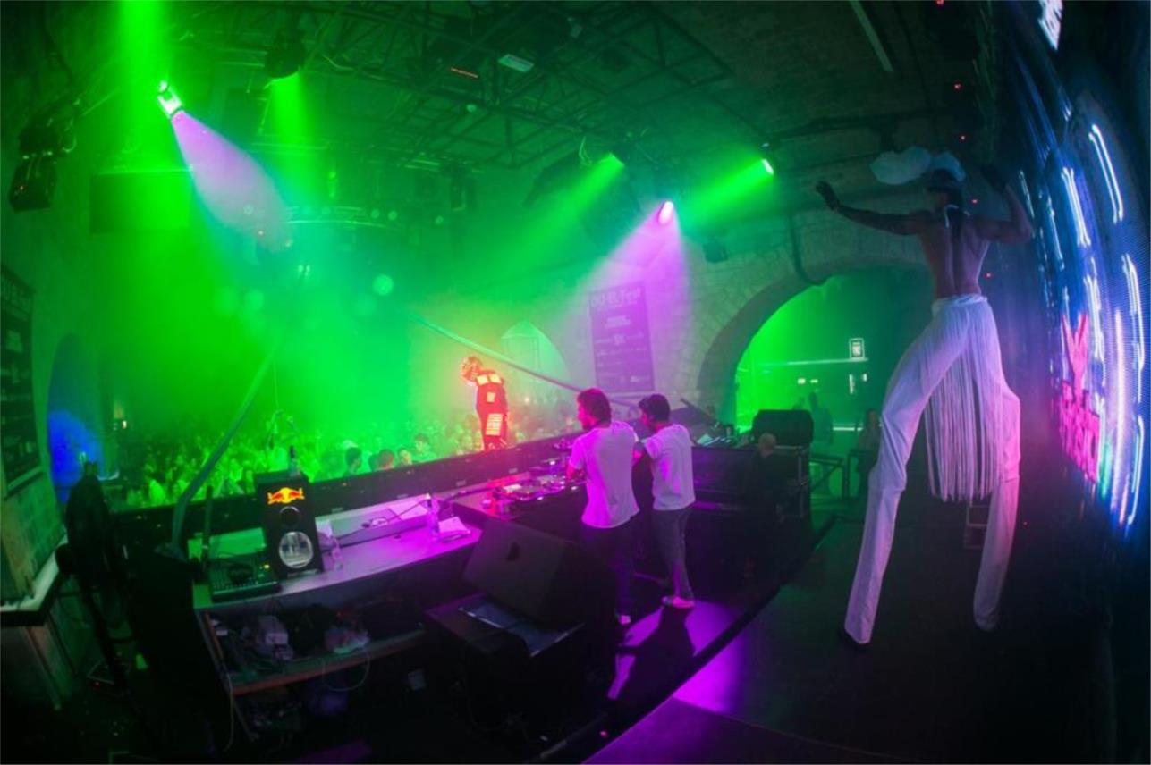 Glow in the dark  0