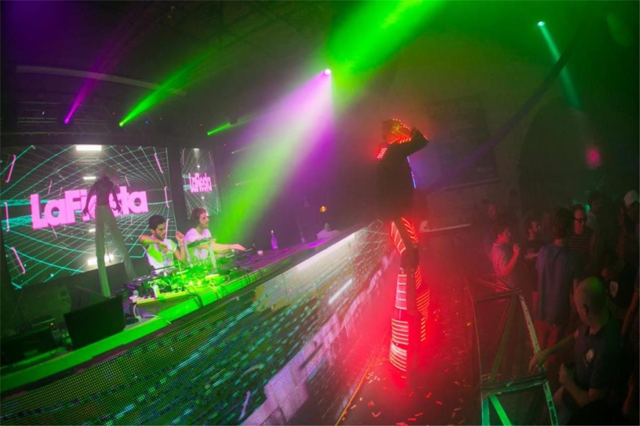 Glow in the dark  0
