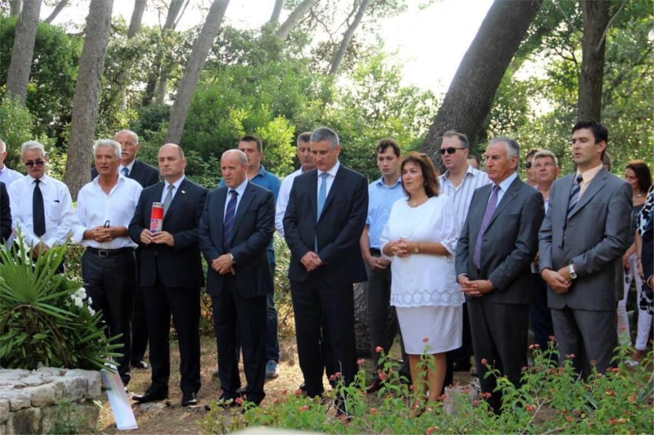 Daksa Karamarko  0