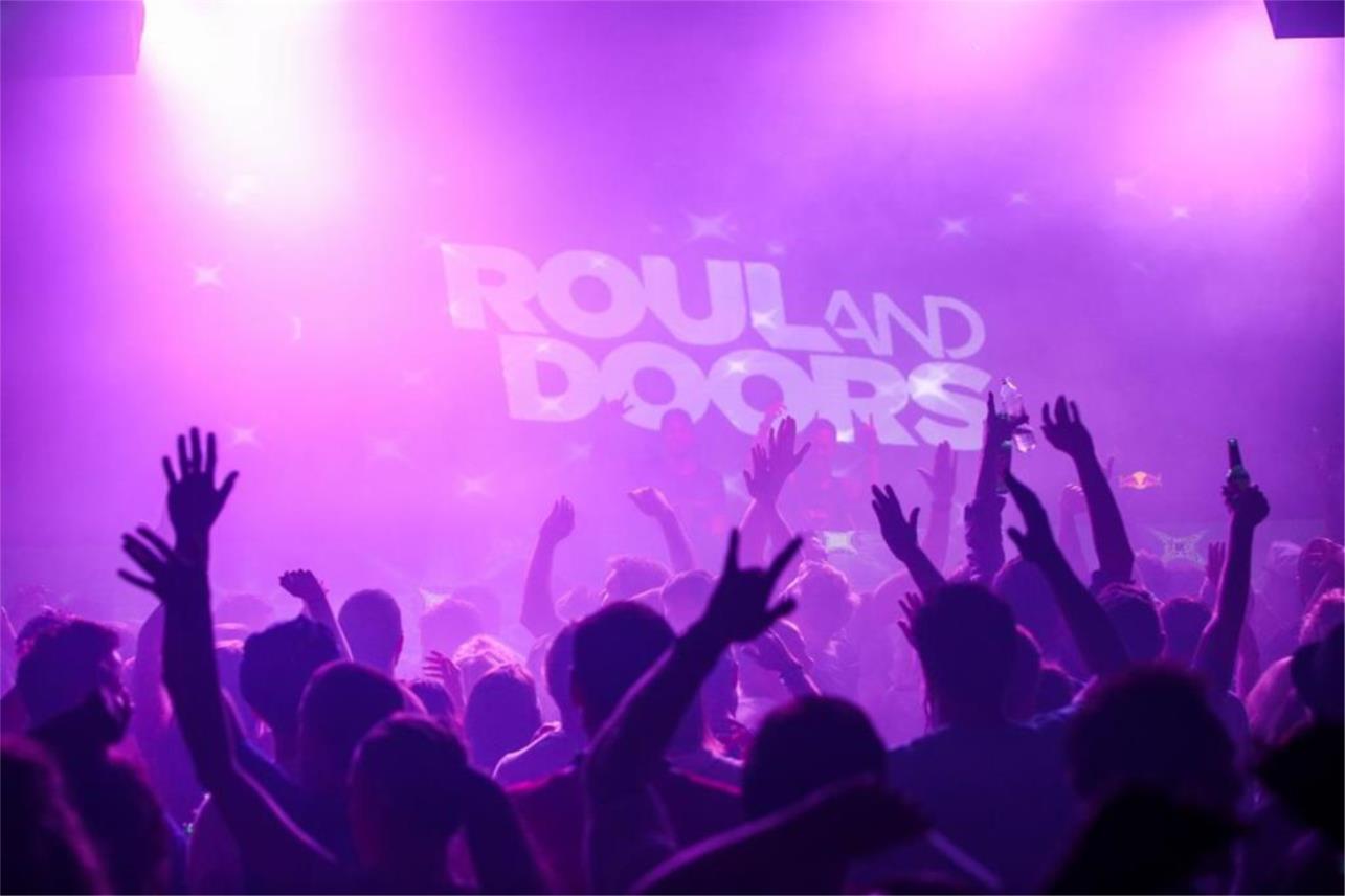 Roul and Doors 0