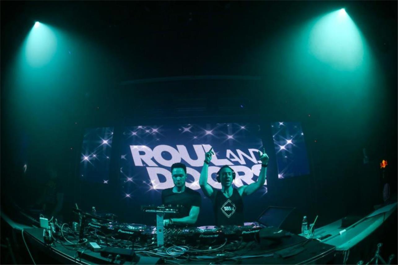Roul and Doors 0