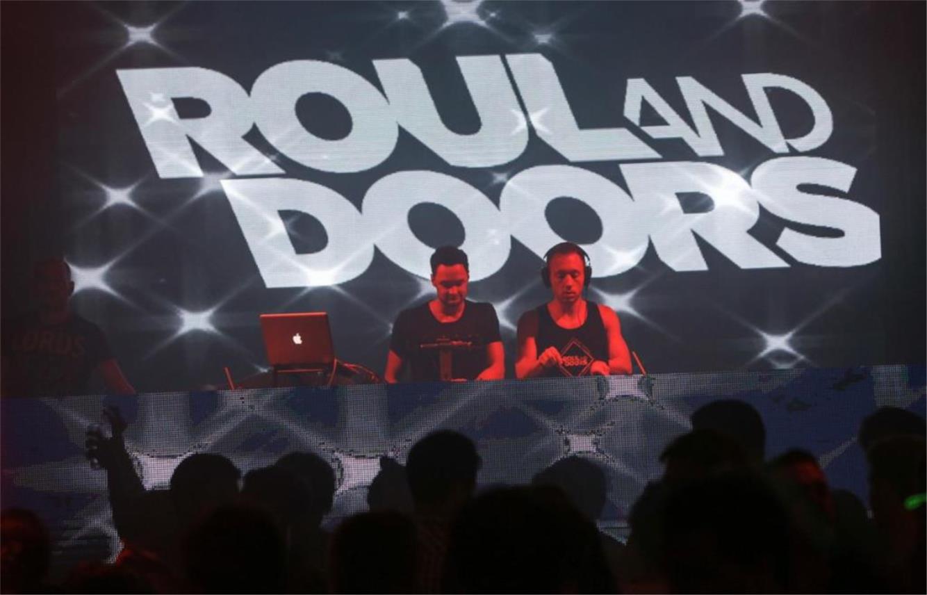 Roul and Doors 0