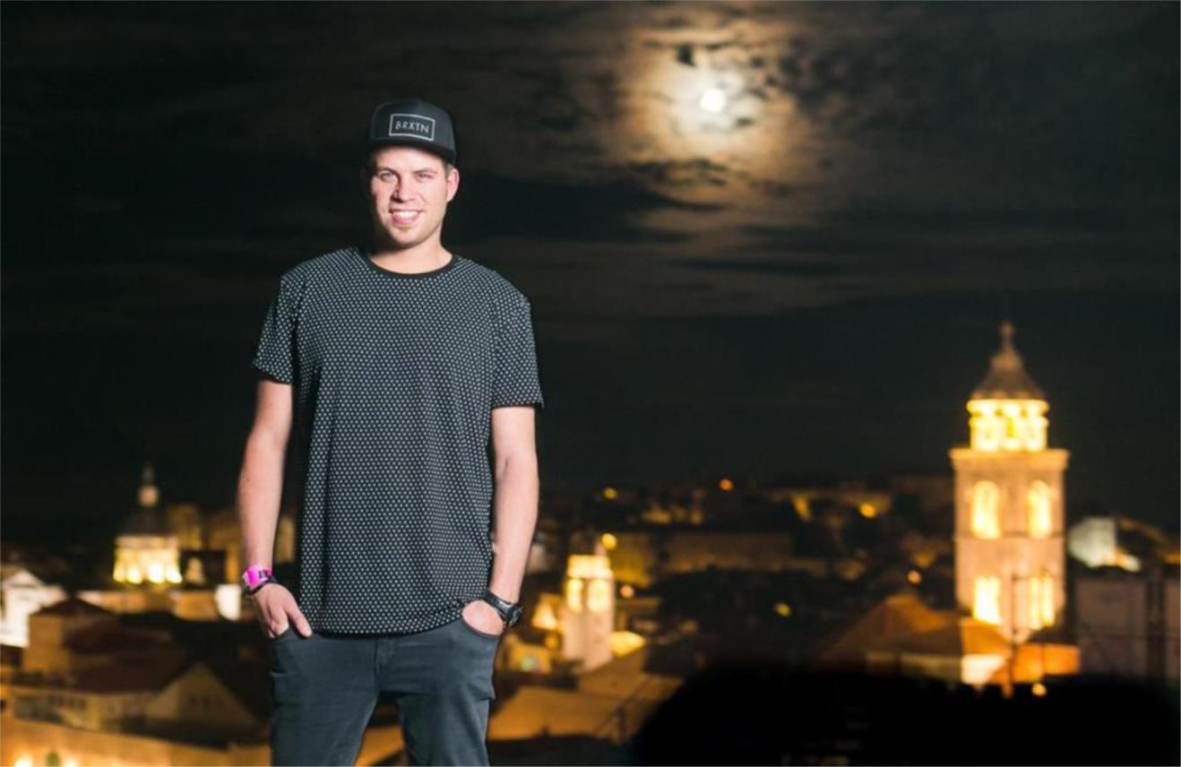 Tujamo Revelin  0