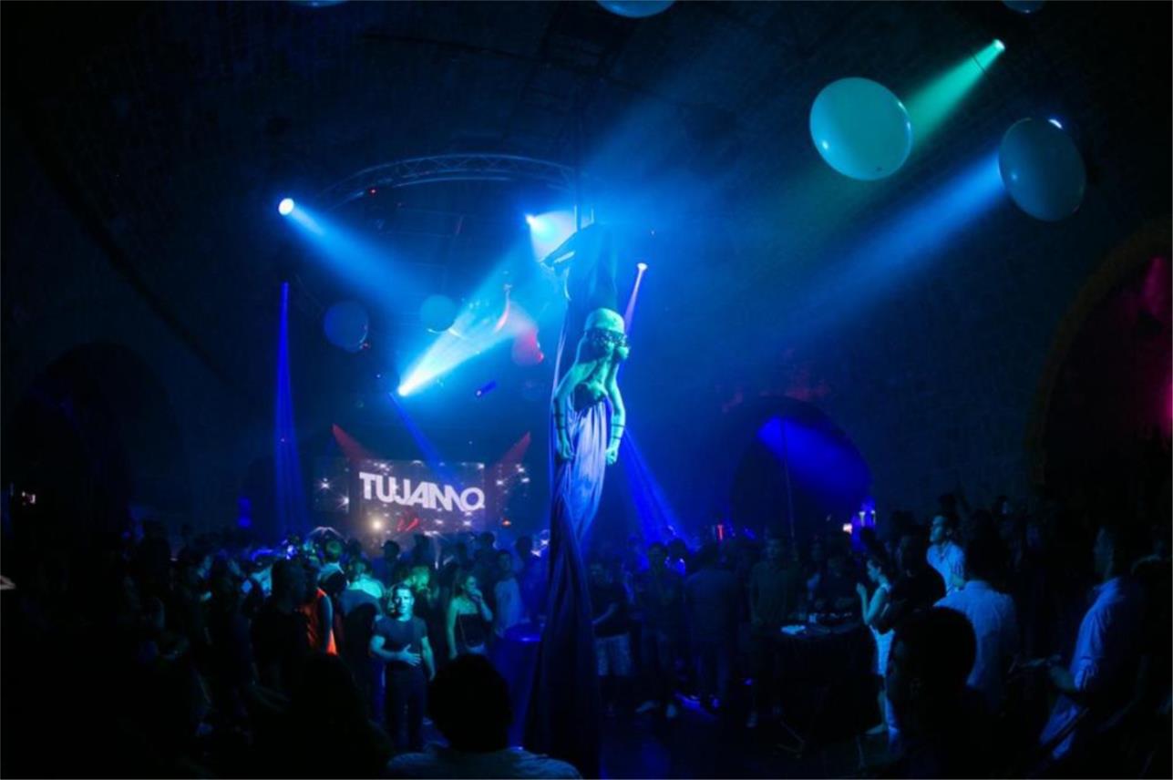 Tujamo Revelin  0