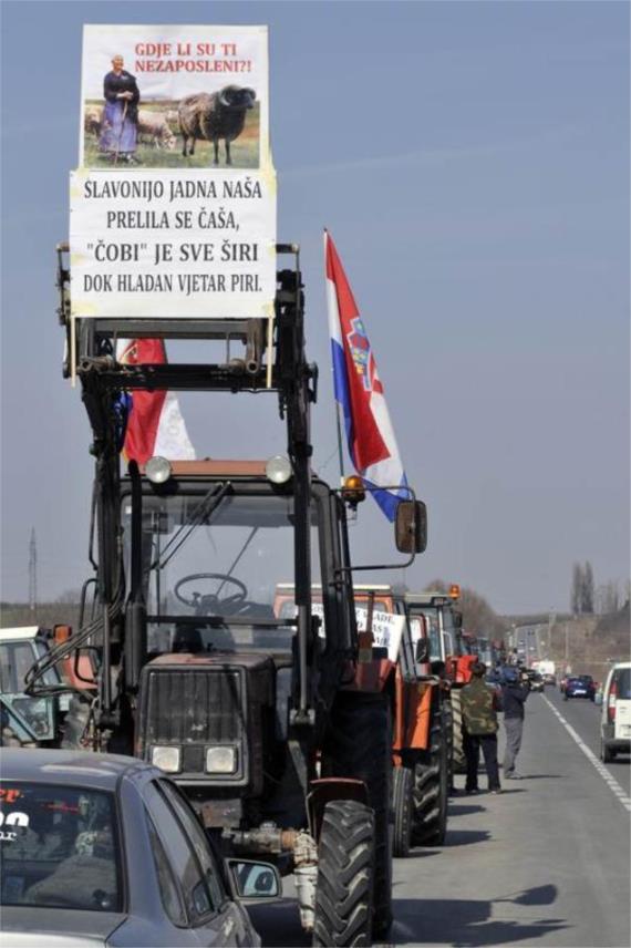 seljaci_blokada11-110311.jpg