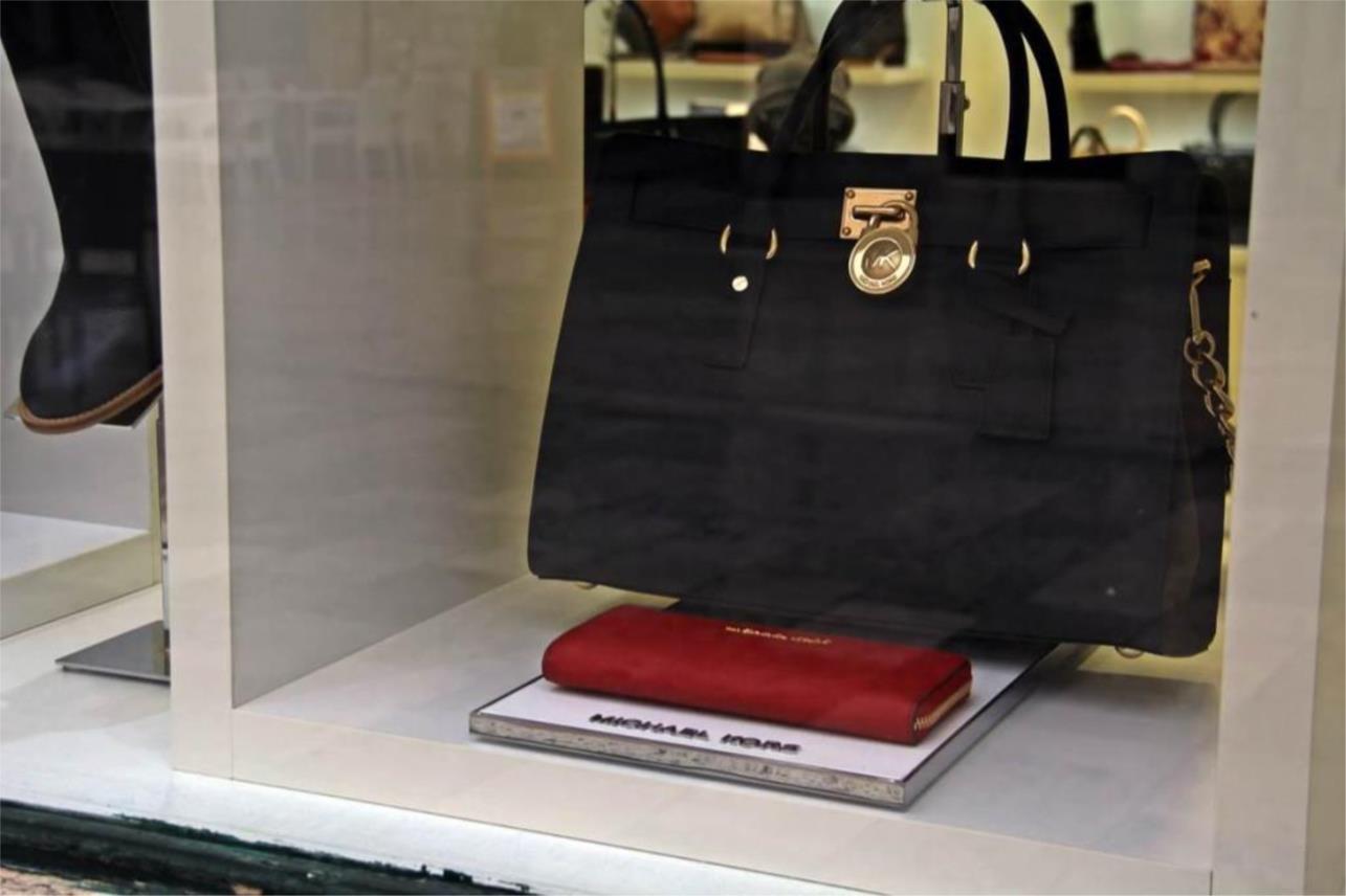 Michael Kors  0