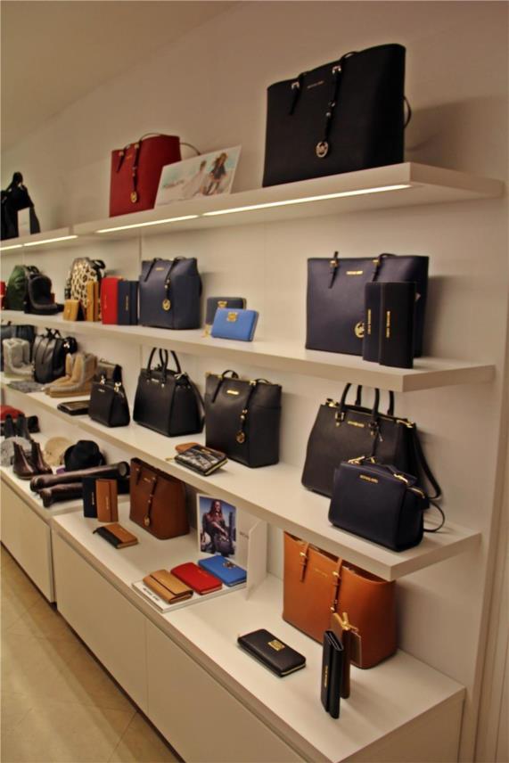 Michael Kors  0
