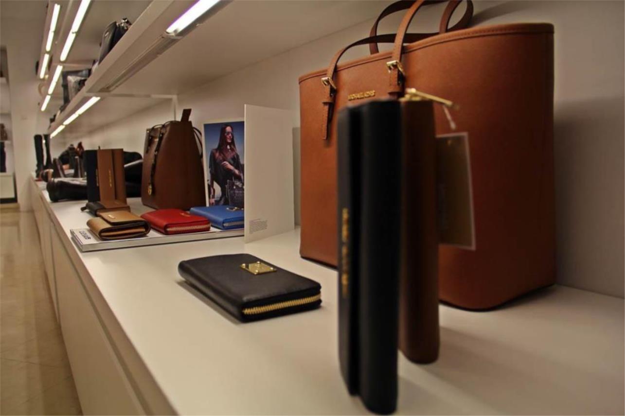 Michael Kors  0