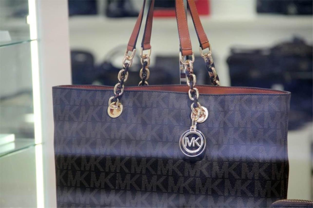 Michael Kors  0