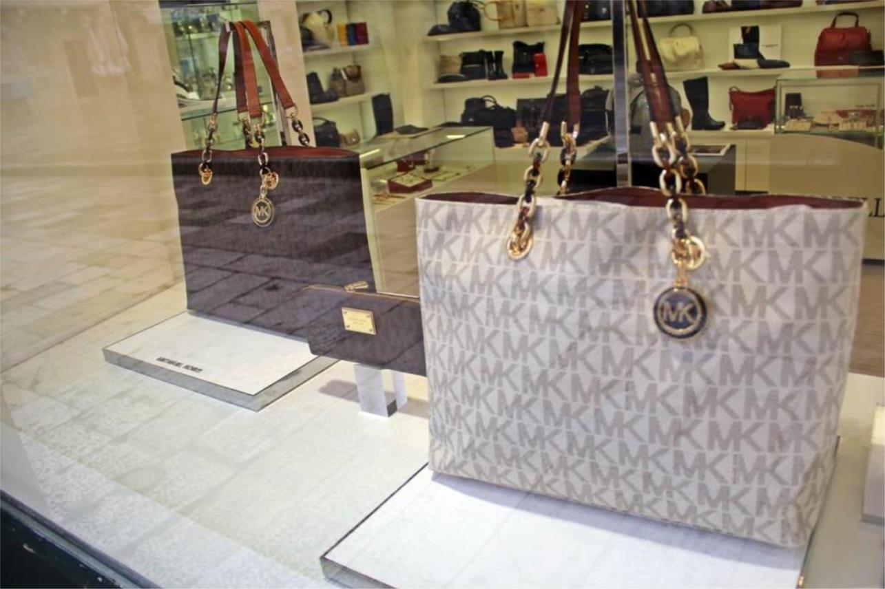 Michael Kors  0