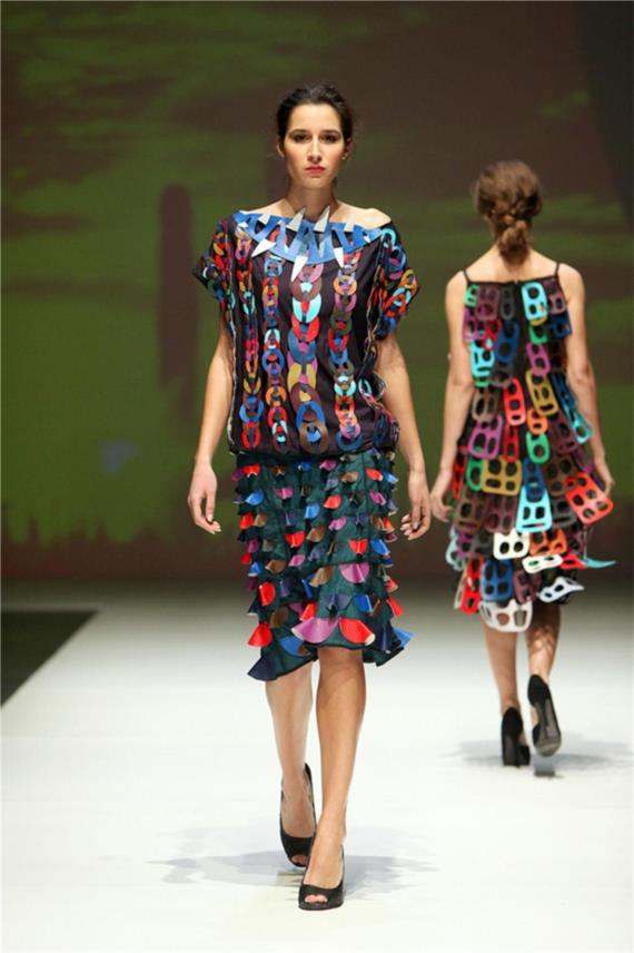 Fashion Week  0