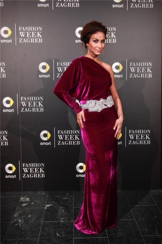 Fashion Week  0
