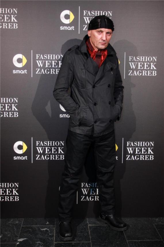 Fashion Week  0