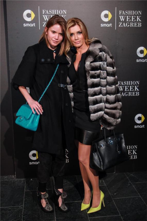 Fashion Week  0