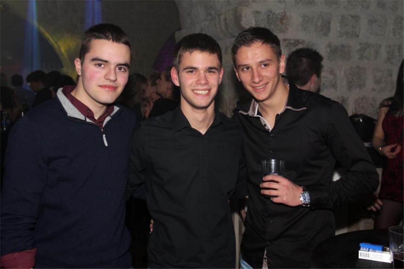 Revelin Doček 0