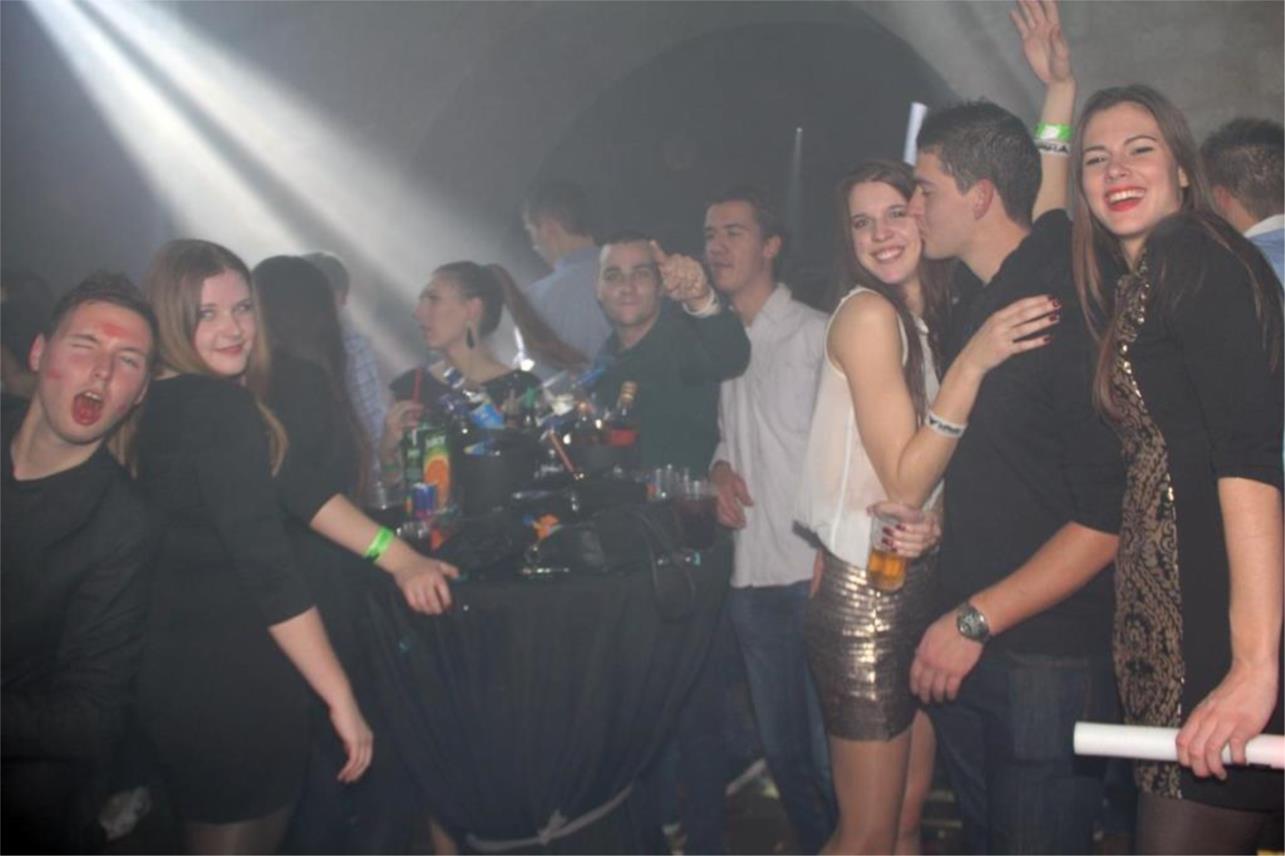 Revelin Doček 0