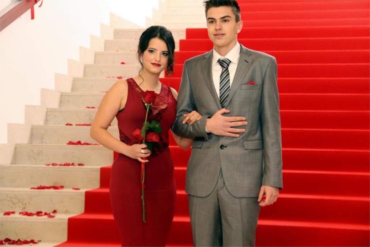 Ekonomska i trgovačka škola maturalna zabava 2015.  0
