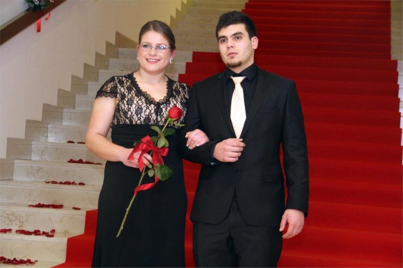 Ekonomska i trgovačka škola maturalna zabava 2015.  0