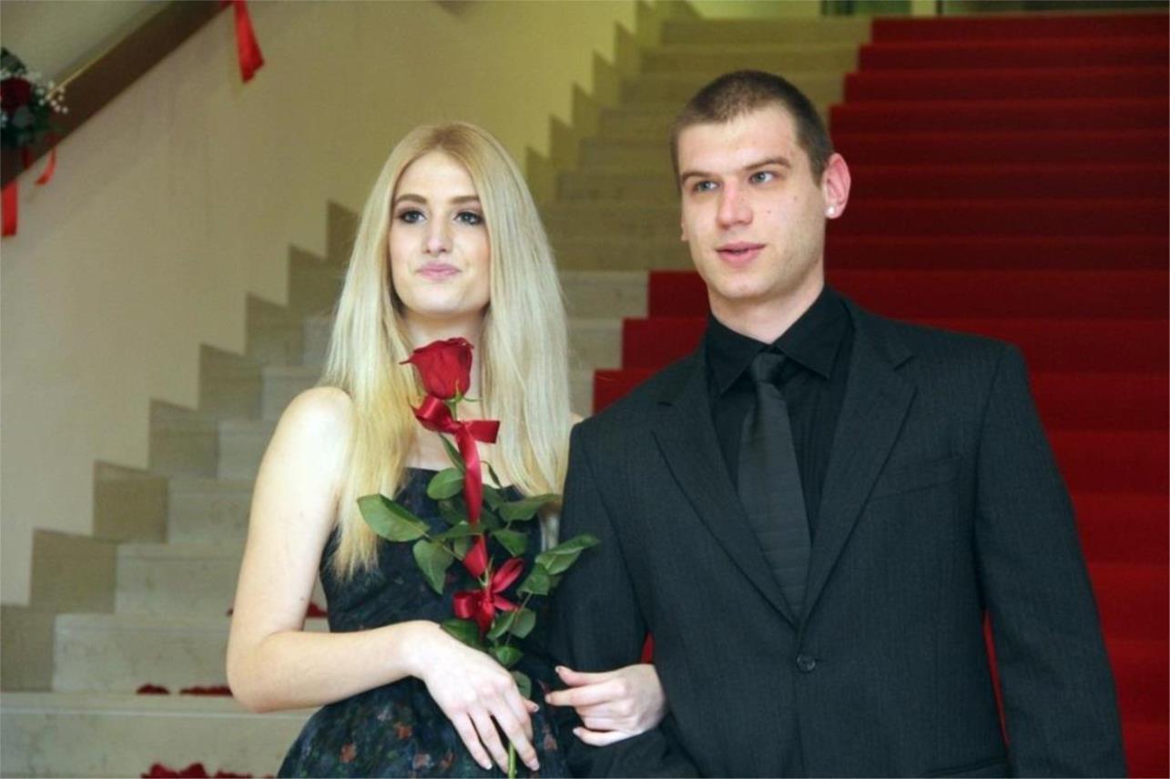 Ekonomska i trgovačka škola maturalna zabava 2015.  0