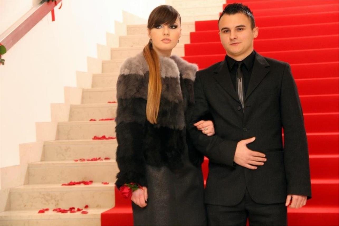 Ekonomska i trgovačka škola maturalna zabava 2015.  0