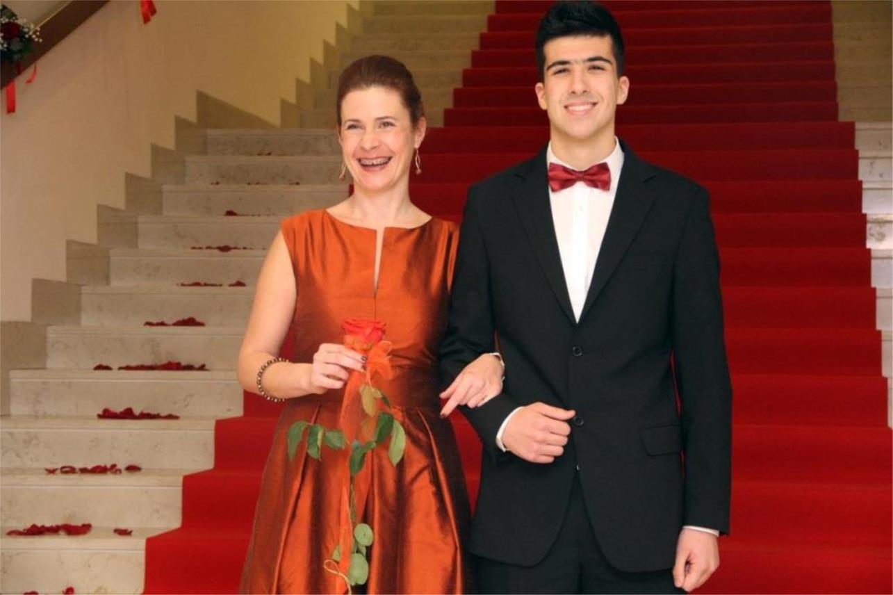 Ekonomska i trgovačka škola maturalna zabava 2015.  0
