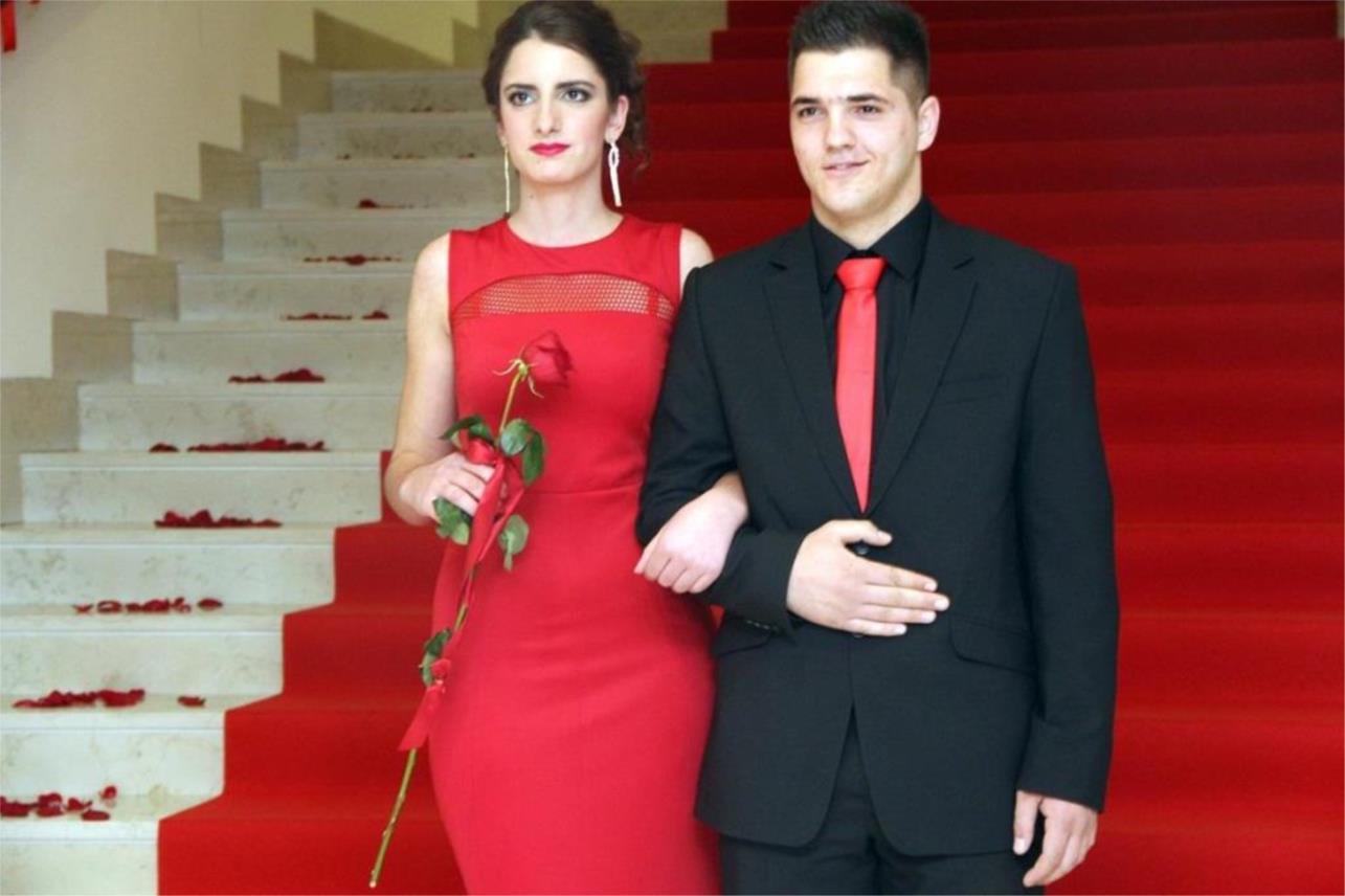 Ekonomska i trgovačka škola maturalna zabava 2015.  0