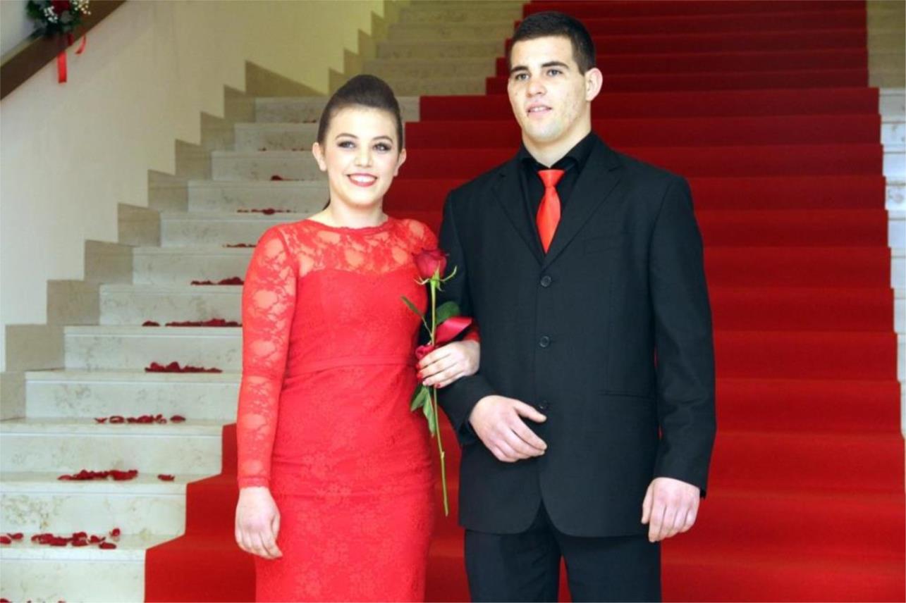 Ekonomska i trgovačka škola maturalna zabava 2015.  0