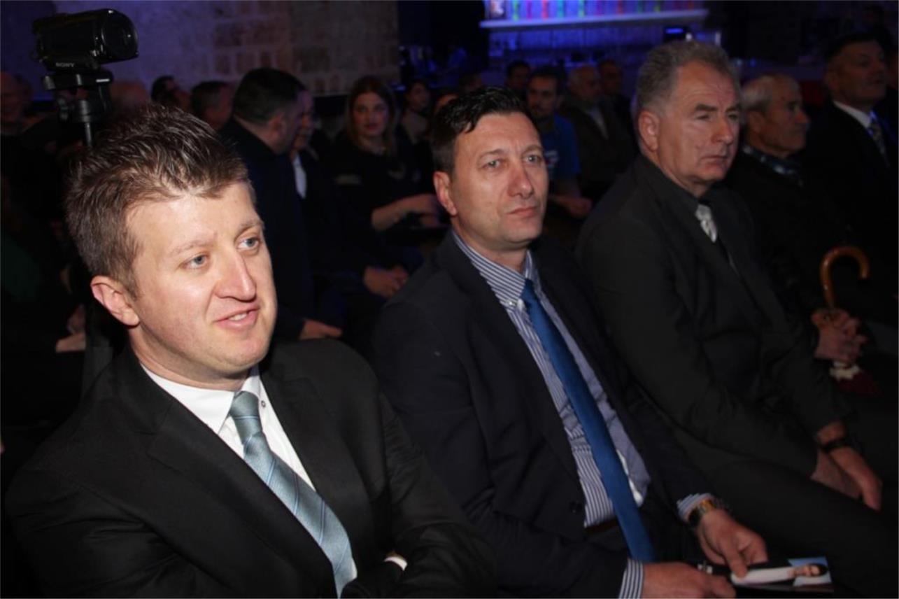 HDZ predizborni skup