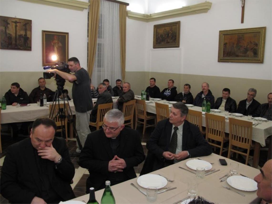 večera s biskupom
