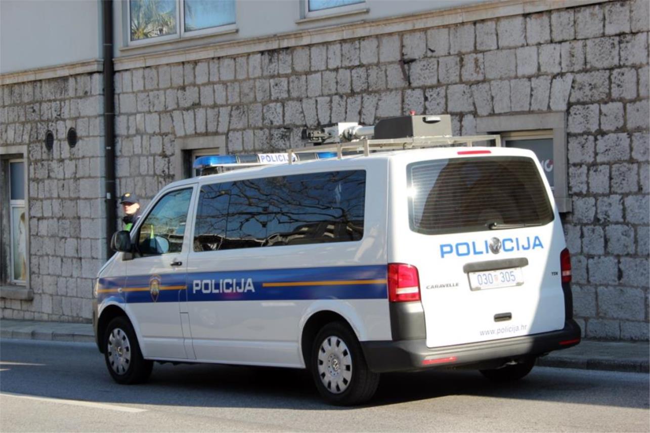 Prometna nesreća policija